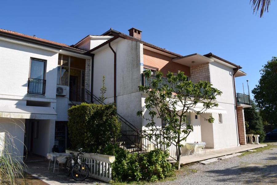 Apartments Umag Eksteriør billede
